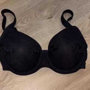 SOMA Jennifer lace bra size 32/D black underwire lined padded comfortable